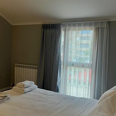 1940 Bed and breakfast *